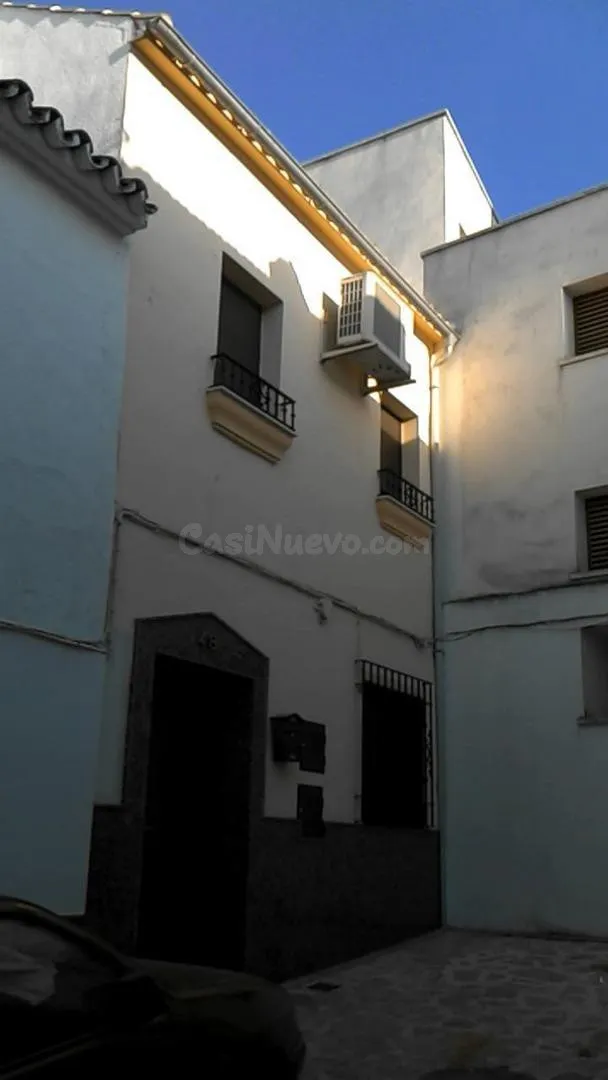 Casa 4 habitaciones 154m² en venta - Casco antiguo 13