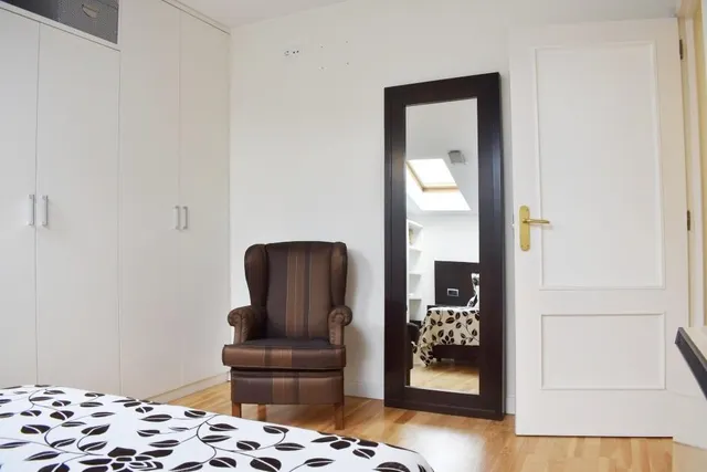 Piso de 2 habitaciones en c/ Manifestación, casco histórico. — 8
