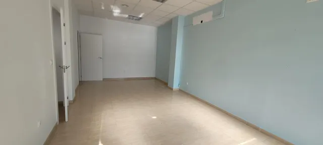 VENTA Y ALQUILER DE LOCAL COMERCIAL — 4