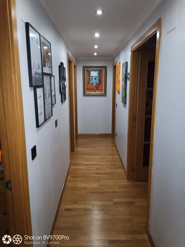 Moncasa vende — 25