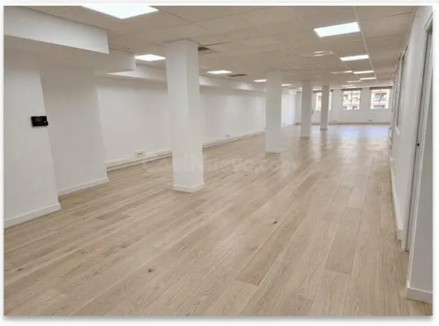 Oficina 211m² en alquiler - Eixample