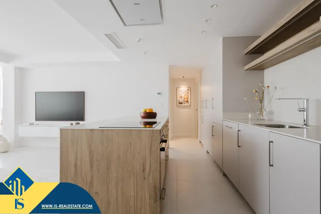 INCREÍBLE APARTAMENTO A PIE DE PLAYA, TOTALMENTE REFORMADO! — 43