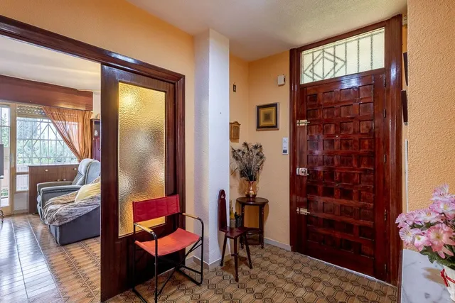 Gran casa con parcela y piscina en Cájar — 26