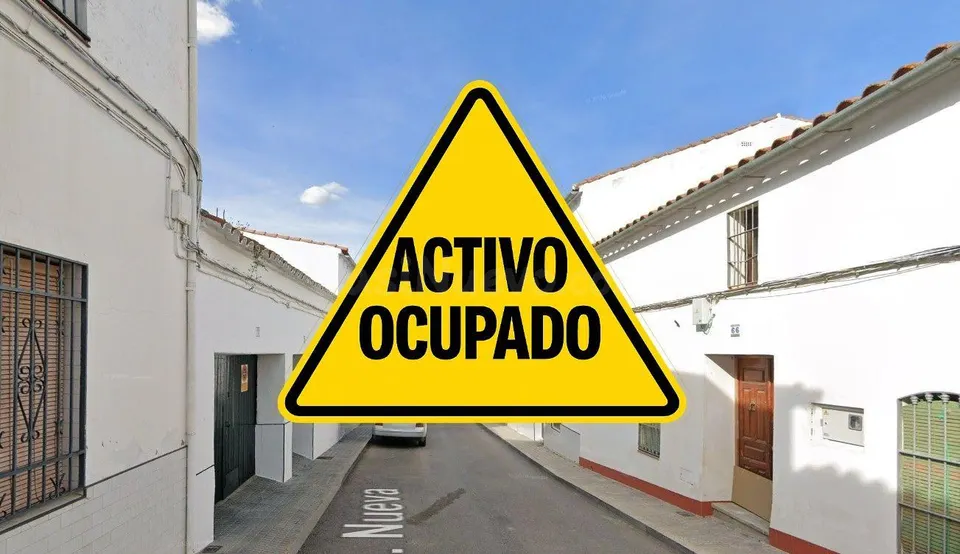 CASA EN AZUAGA