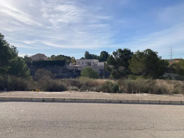 PARCELA EN EL CHORRICO DE 2.400 METROS SEGREGABLE EN TRES — 4