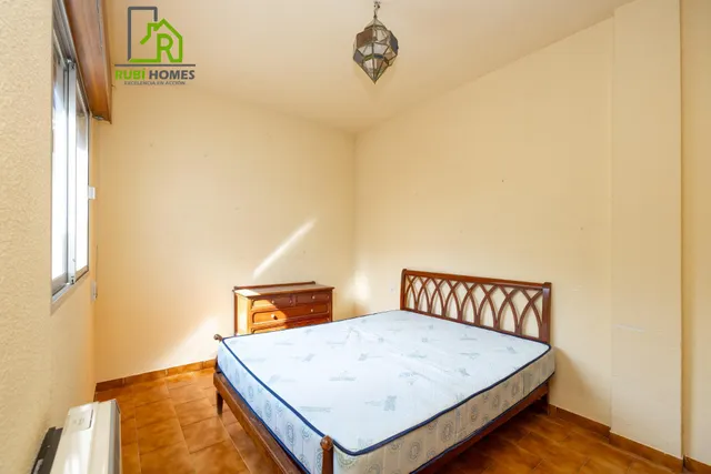 Preciosa casa en Ogíjares con piscina y jardín — 36