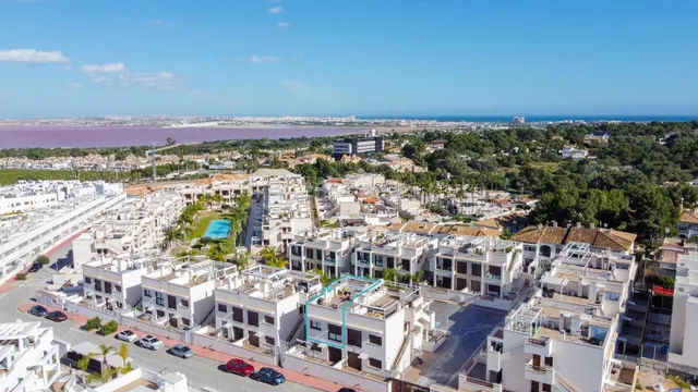 Bungalow en planta alta con solárium privado de 70m2 y vista - foto 2