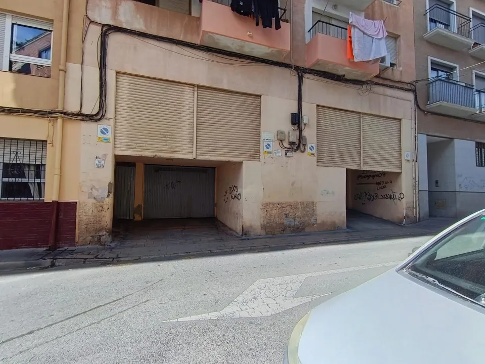 SE VENDE GARAJE / ALTOZANO / FRENTE MERCADONA