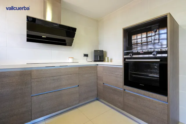 CASA ESQUINERA EN RESIDENCIAL AIGÜESVERDS DE REUS — 21