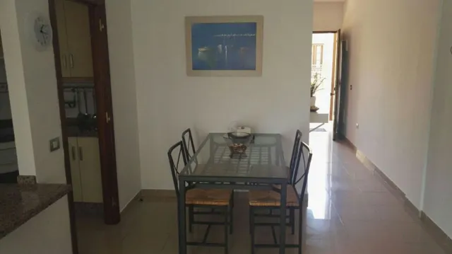 Tenbel -Atlantico- Piso 1 habitación con  garaje y terraza en costa arona en urbanizacion de lujo. — 4