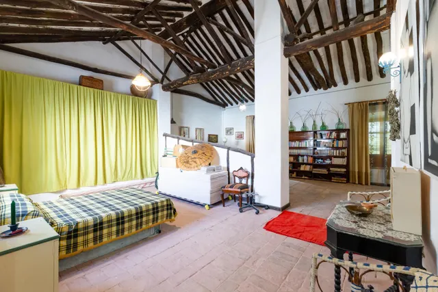 ESPECTACULAR CASA RÚSTICA CON TERRENO — 32
