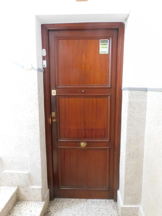 OPORTUNIDAD PISO 4º PLANTA 103 M2 TODO EXTERIOR CON ASCENSOR, 3 DORMITORIOS, BAÑO. — 27
