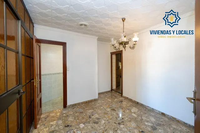 Edificio con gran potencial de desarrollo residencial en Zaidín – Granada — 10