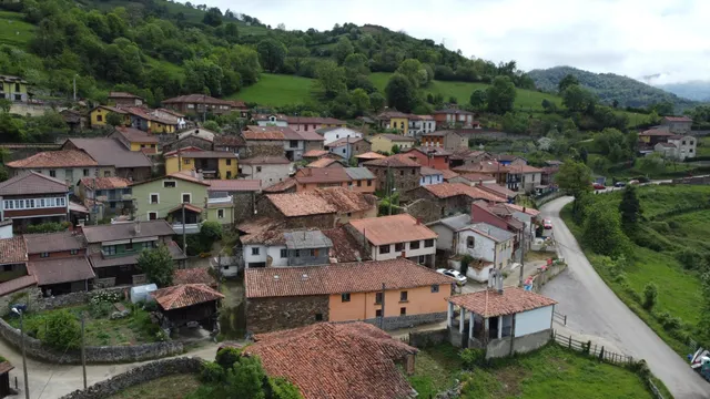 PISO BAJO + SEMI-SÓTANO EN VENTA EN CASORVIDA (LENA) — 34