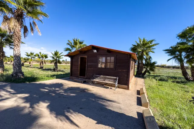 Espectacular finca rústica vallada con viviendas, salón de eventos y piscina en Fuente Álamo — 45