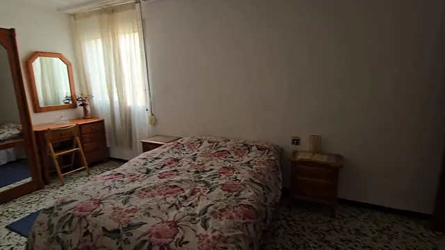 AMPLIO PISO EN  ZONA PLAZA MADRID — 32