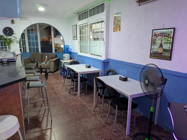 Oportunidad de Traspaso: Bar de Tapas en Premiá de Mar — 4