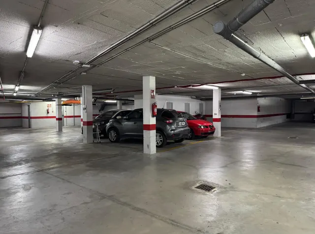 Luminoso piso de 2 dormitorios con cochera en calle Manacor — 14