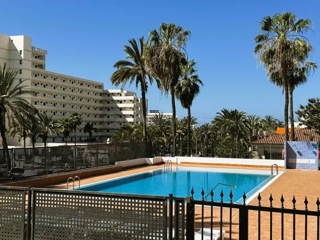 Acogedor apartamento con terraza y vistas al mar en Playa de las Américas — 15