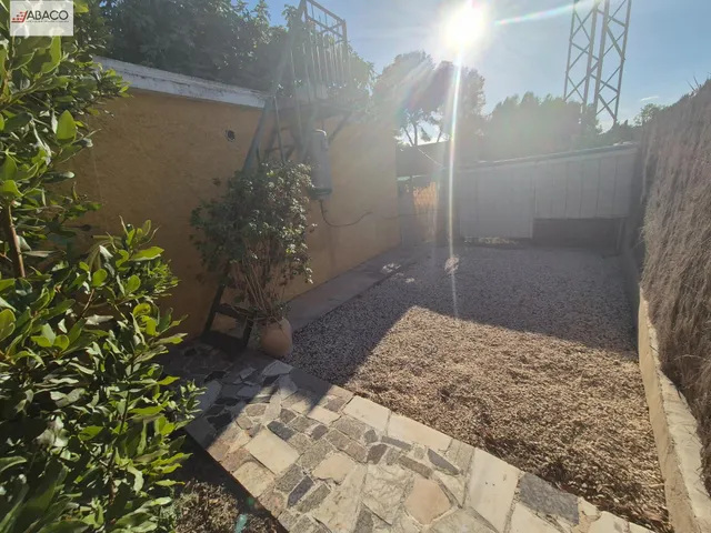 Chalet en terreno urbano — 16