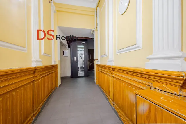 Ds realty presenta | piso 3+1 con dos balcones en malasaña. — 39