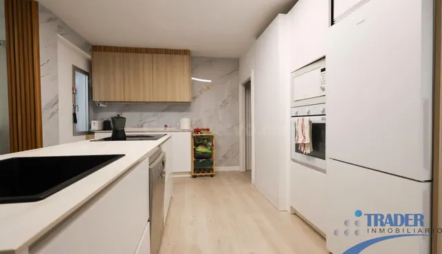 Piso 3 habitaciones 87m² en venta - Casco Antiguo - foto 2