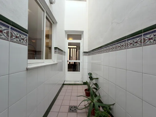 Casa con patio, terraza y acceso a dos calles en el centro de Beniarjó — 14
