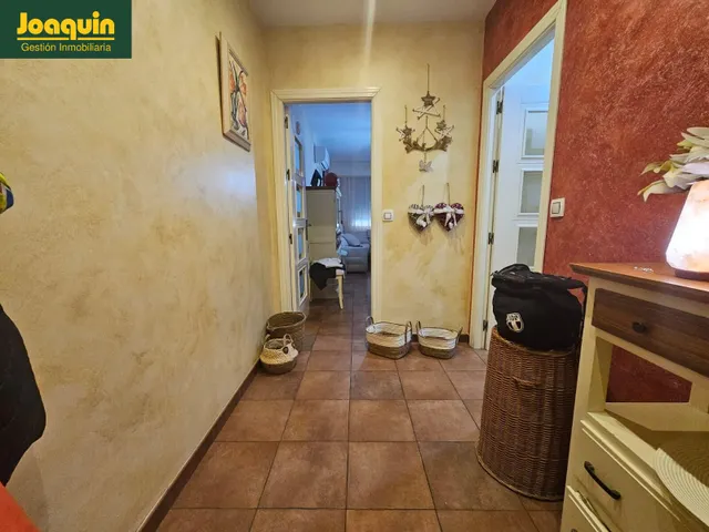 Piso totalmente reformado en la Avenida Barcelona — 21