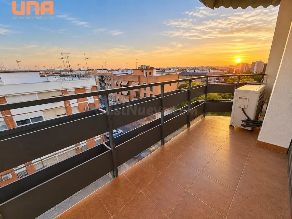 Piso en Avenida de Carlos III con plaza de garaje incluida