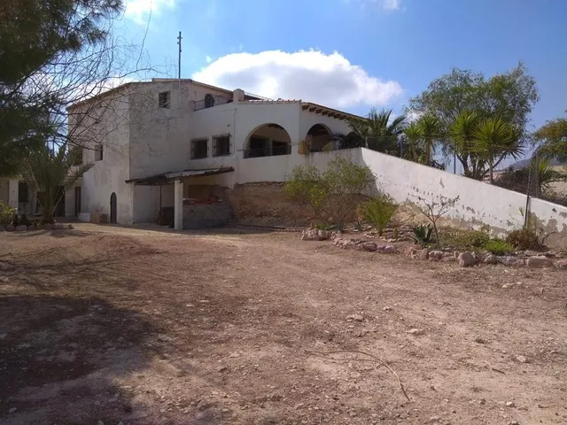 Chalet en venta en Horna Alta, Novelda