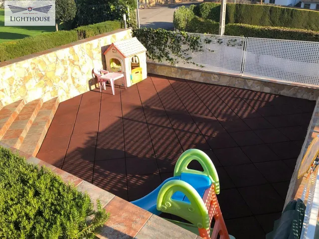 Casa familiar renovada con excelente ubicación. — 22