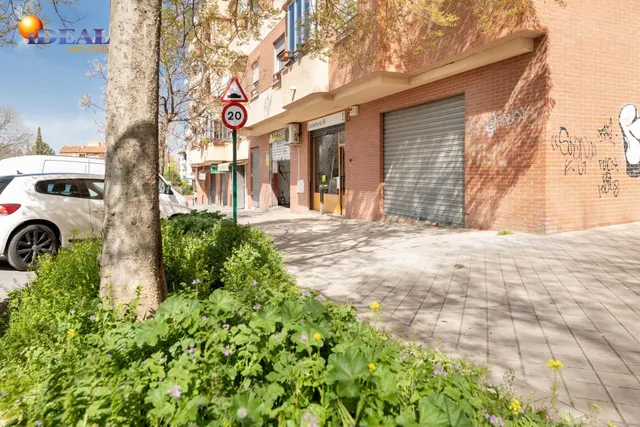 Invierte en tu negocio con este Local comercial en Parque Nueva Granada — 3