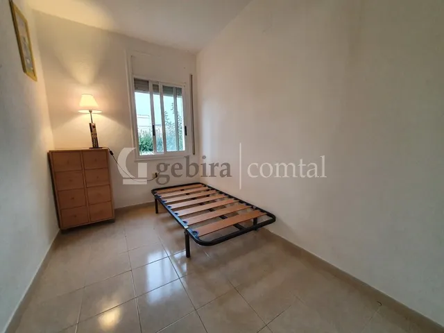 PISO EN LA PLAYA CON PISCINA COMUNITARIA — 14
