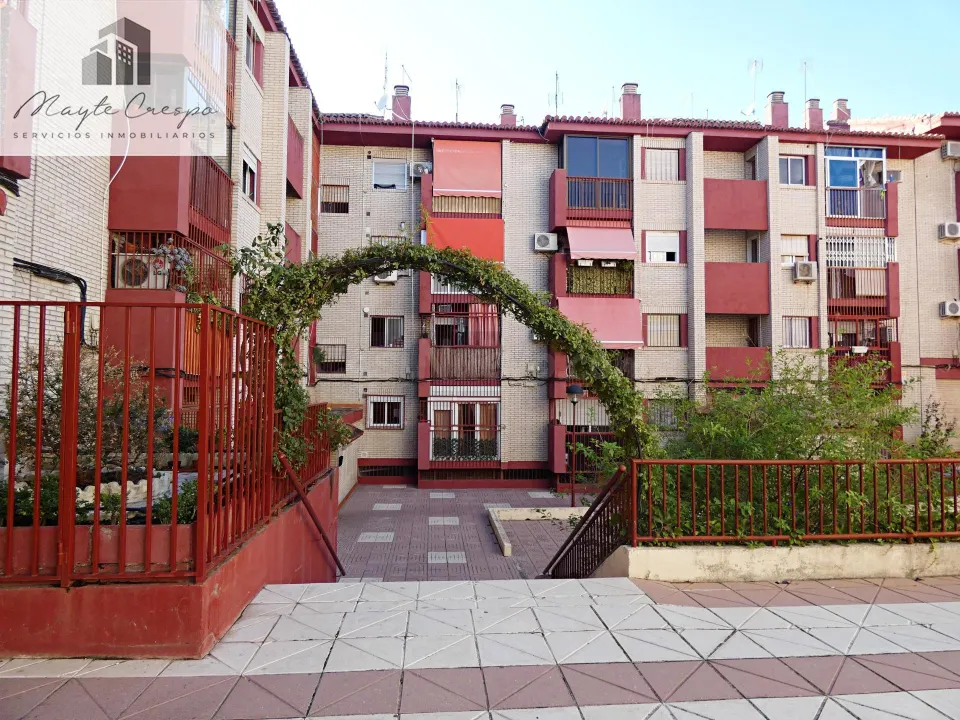 ¡tu nuevo hogar en Granada te está esperando!