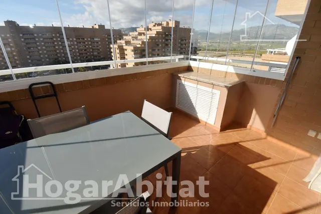 ¡Vistas al mar! Amplio, esquinero y alto en residencial con piscina, garaje y terraza — 13