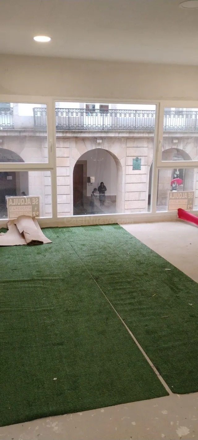 Local comercial 110m² en alquiler - Ciudad Vieja - Centro