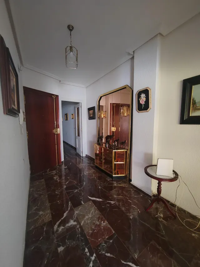 SE ALQUILA HABITACIÓN EN MILLÁN DE PRIEGO. — 27