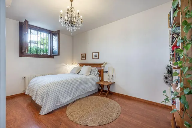 CASA SINGULAR EN ALBAICÍN JUNTO A PUERTA DE ELVIRA — 28