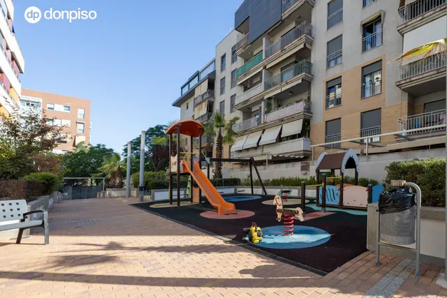 Apartamento tipo loft con garaje incluido y piscina en zona Parque Lagos — 35