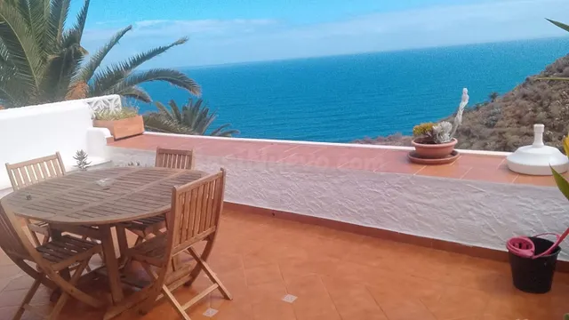 APARTAMENTO CON VISTAS AL MAR !!