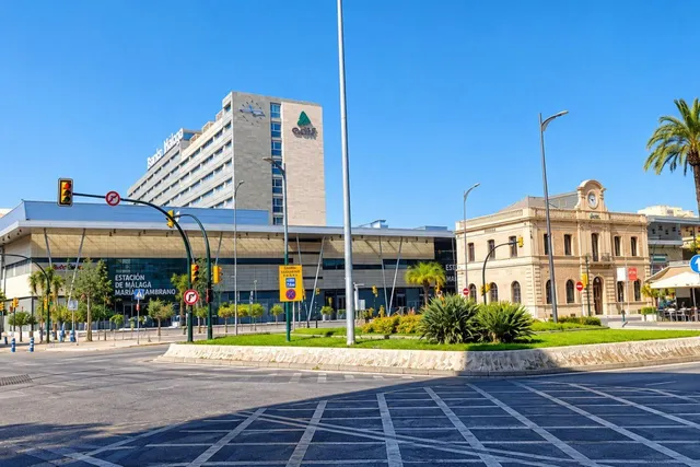 Oficina Centro Málaga — 28