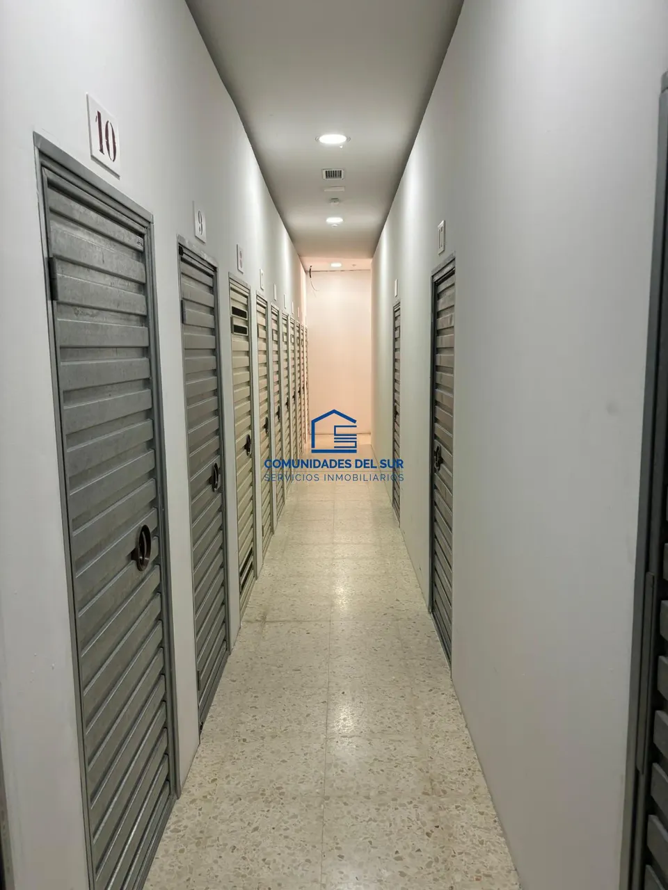 Venta de Trasteros en el Centro Comercial Vistahermosa