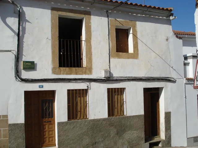 Se vende piso para reformar con Tejado Reformado — 2