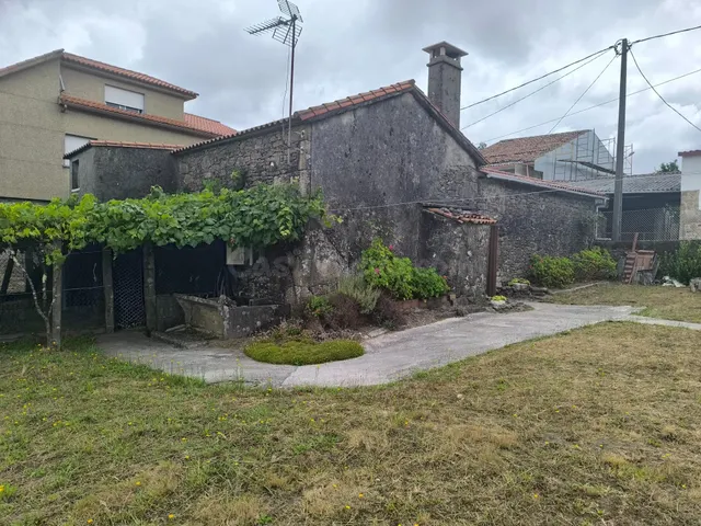 CASA DE PIEDRA EN LAMPAI