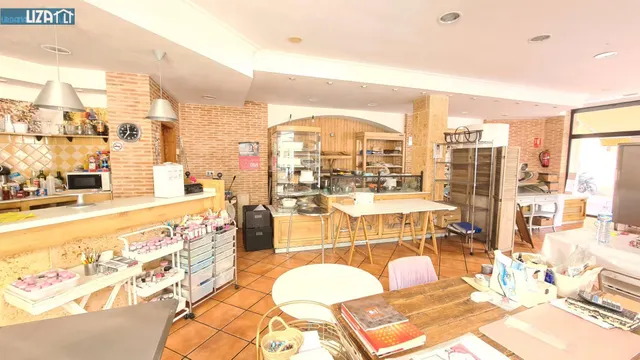 LOCAL EN EL CENTRO DE MUCHAMIEL — 8
