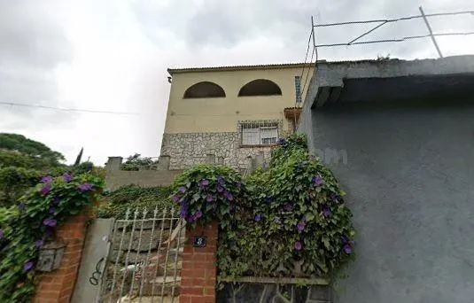 SE VENDE casa OKUPA en C Angel Guimera 3 de Sant Pere de Vi - foto 2
