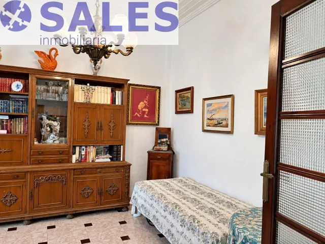 Casa adosada con terrazas, patio y buhardilla en ayora — 9