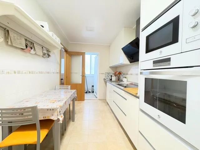 Piso 3 habitaciones en venta - Avenida libertad — 8