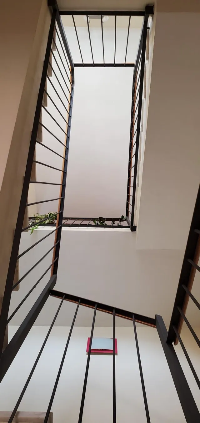 ¡oportunidad en nuevo bulevar! amplio chalet adosado con jardín único y dos plazas de parking privadas. — 37