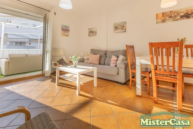 Exclusiva !!casa adosada en esquina con patio privado, piscina y aparcamiento propio en costa ballena, Rota — 13